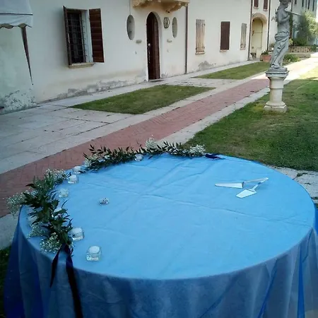 Farm stay Laquartasola