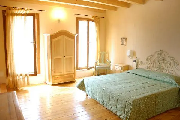 农家乐 Laquartasola